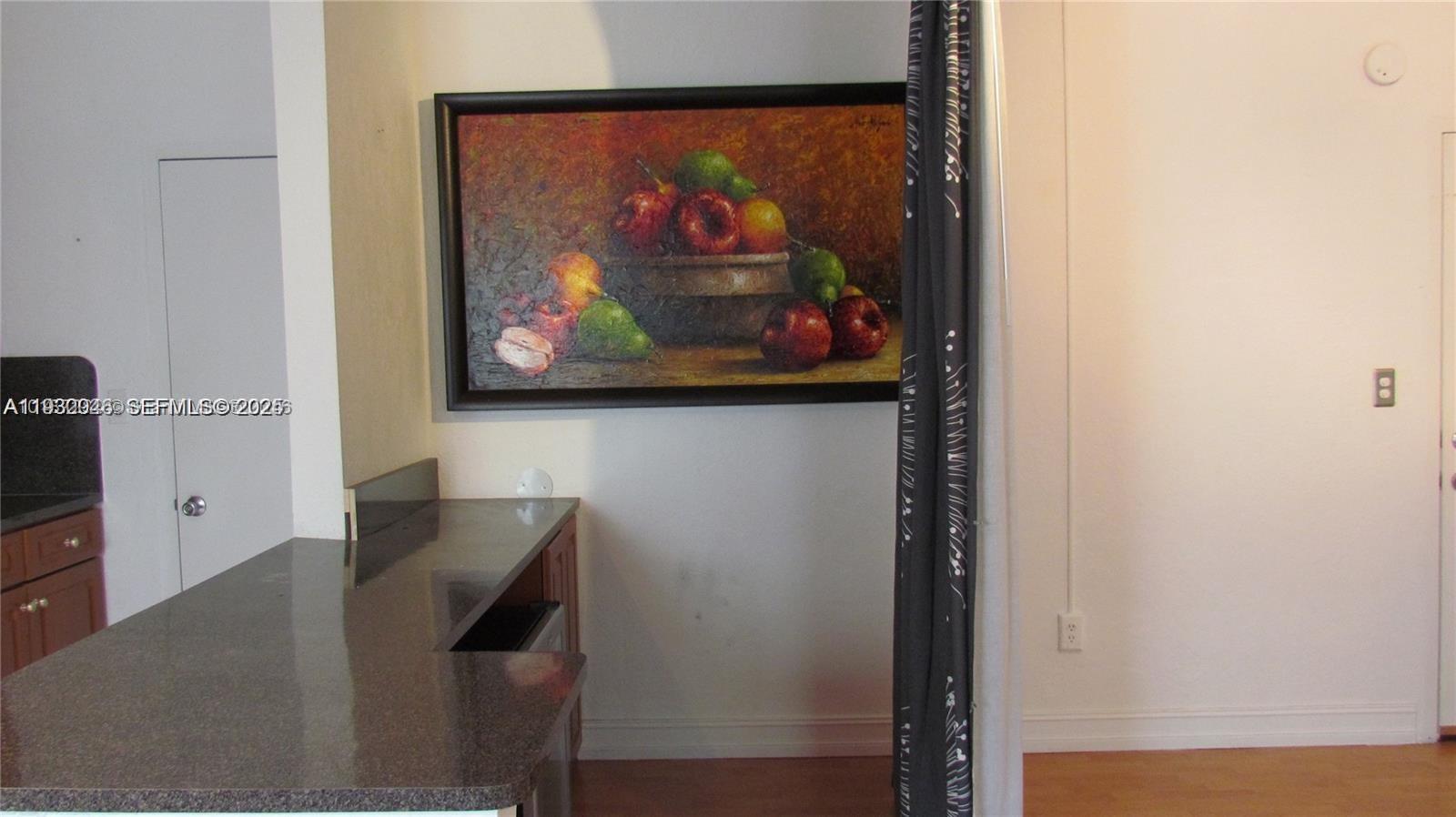 THE DOVE CONDO - Residential Lease