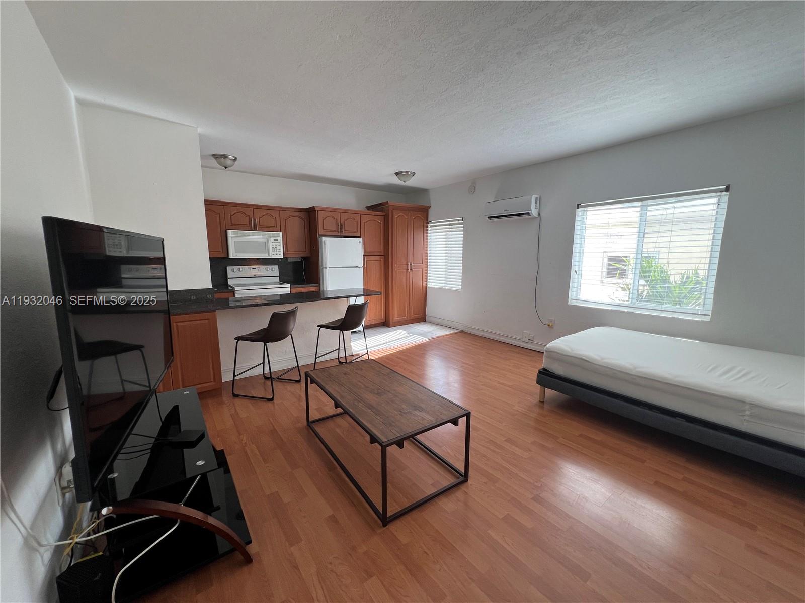 THE DOVE CONDO - Residential Lease