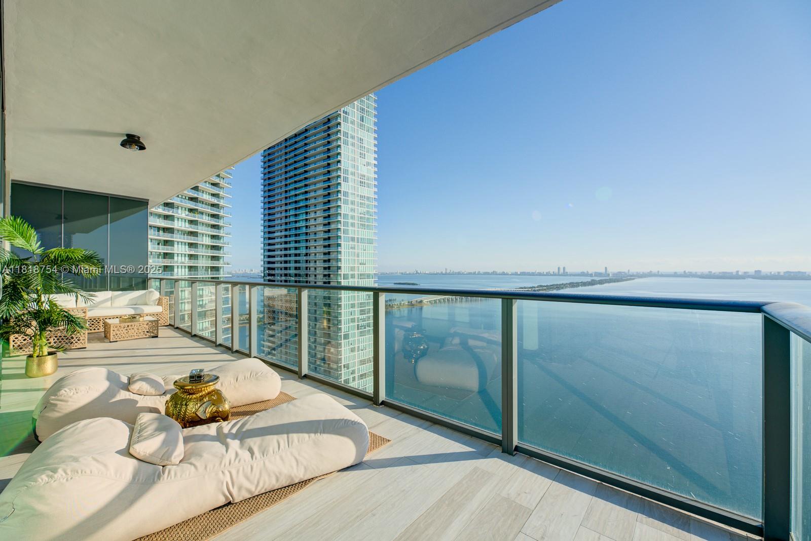 GRAN PARAISO CONDO - Residential Lease