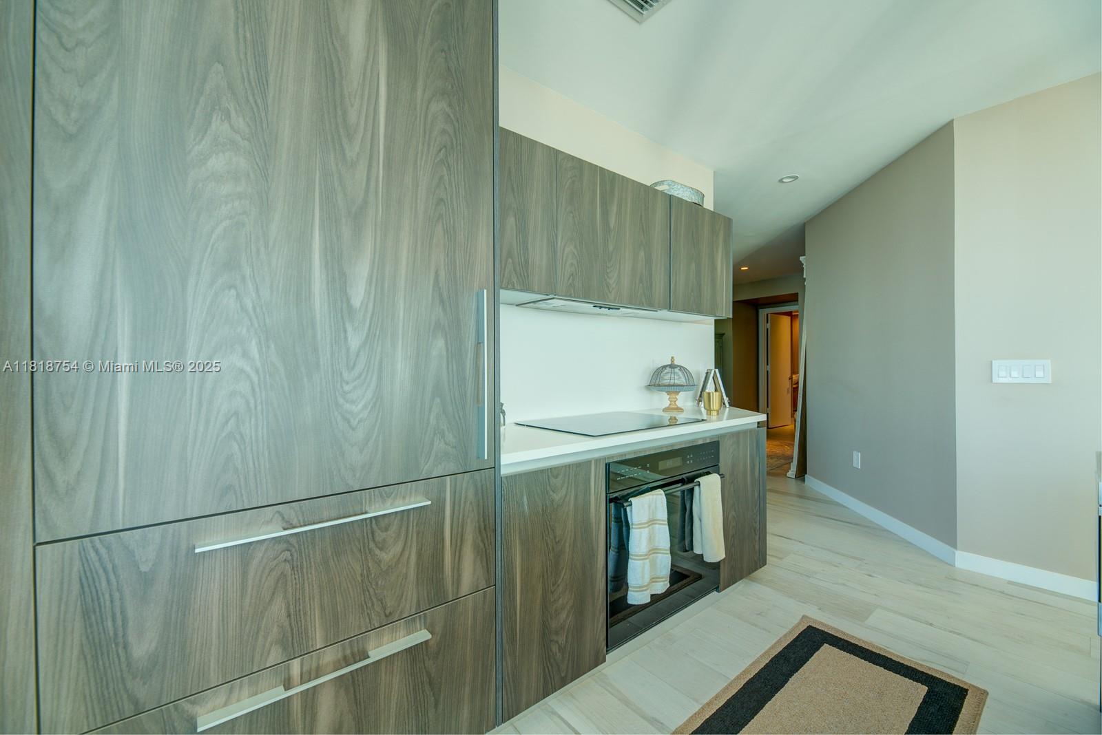 GRAN PARAISO CONDO - Residential Lease
