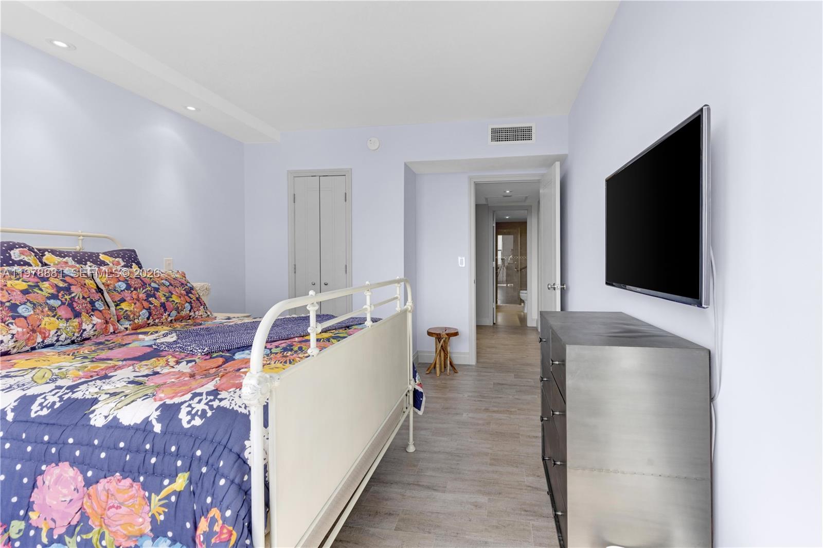 HEMISPHERES CONDO - Residential