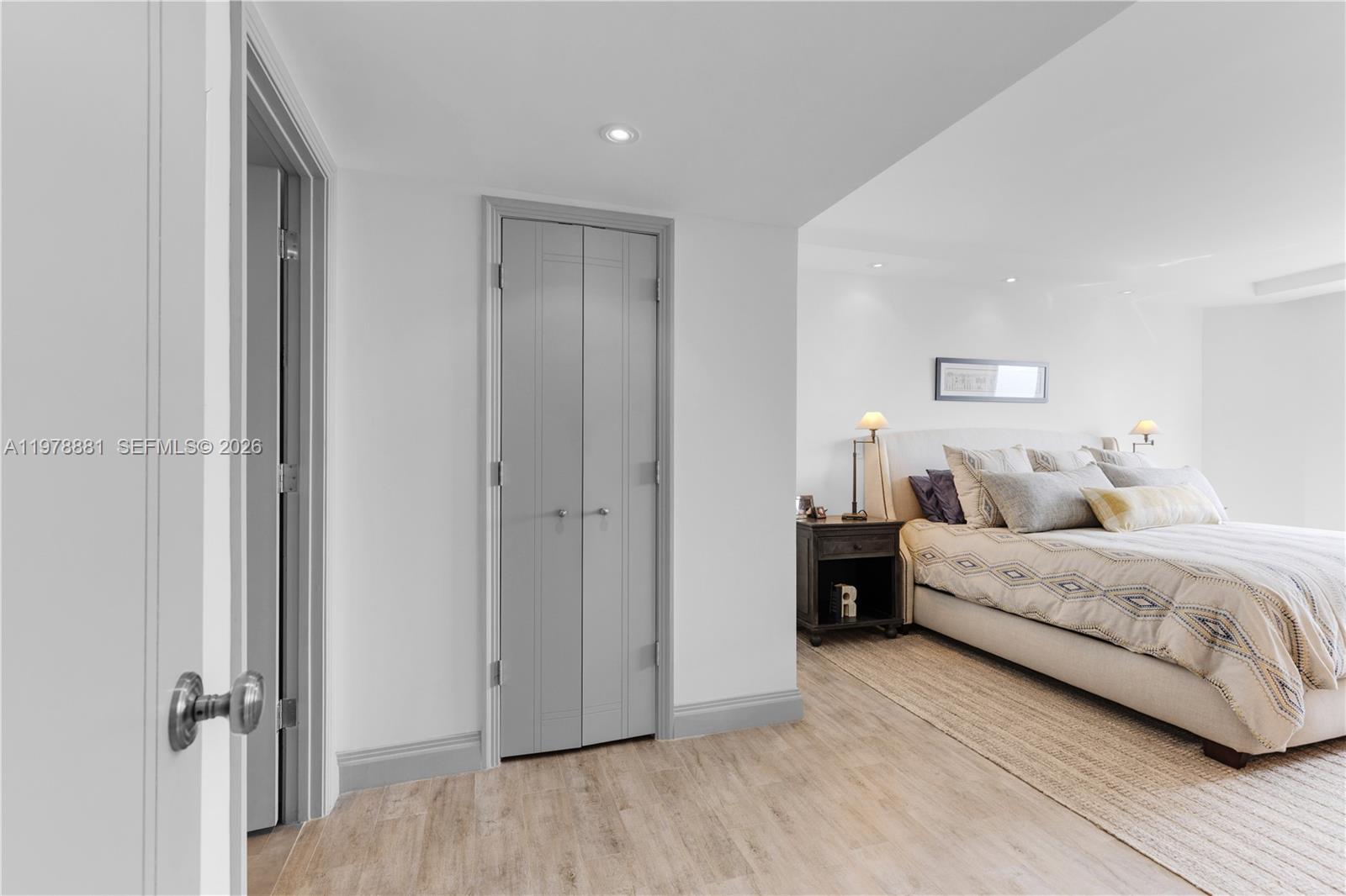 HEMISPHERES CONDO - Residential