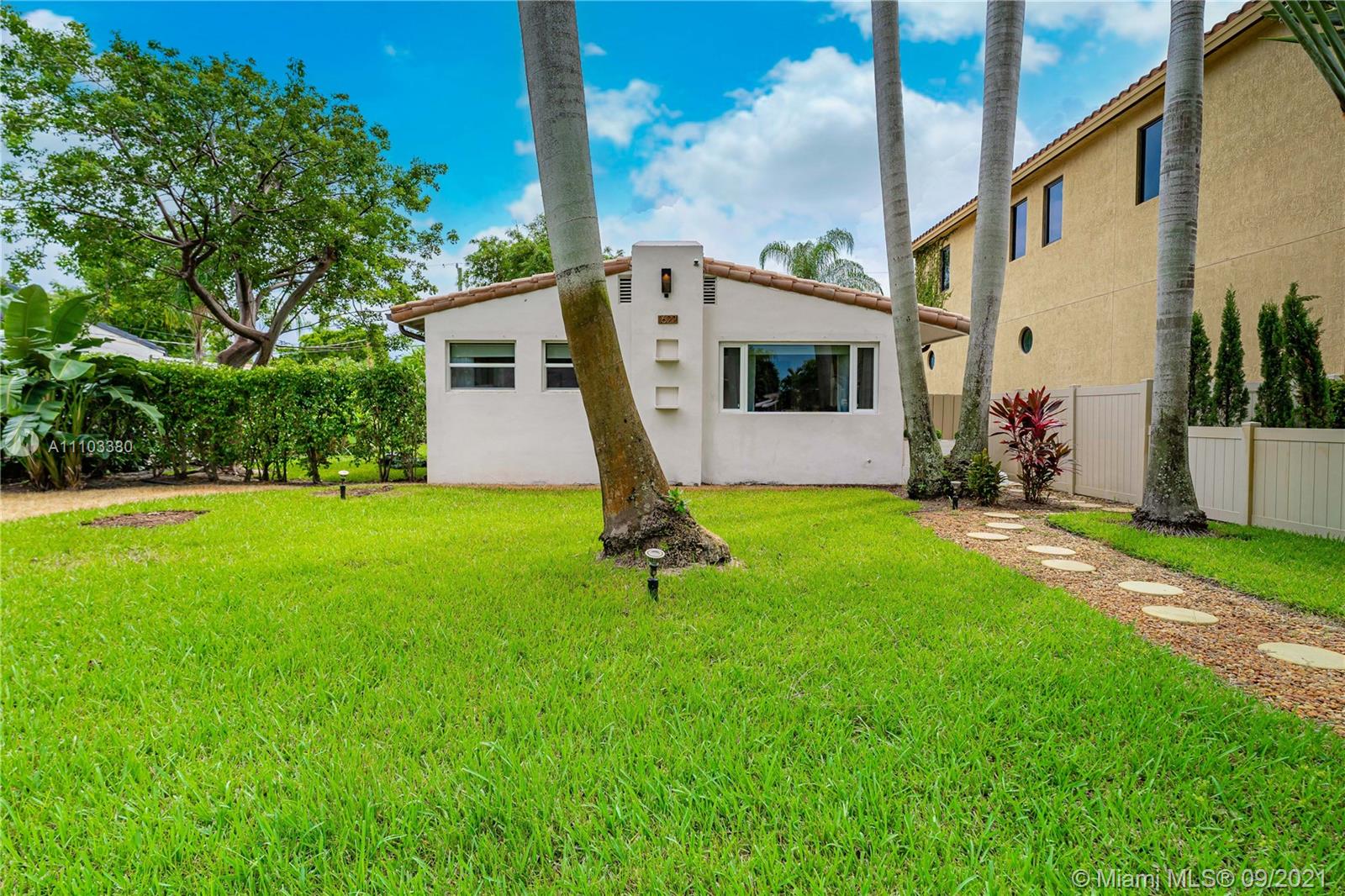 SUNSET TRAILS NO 4 - Residential Lease