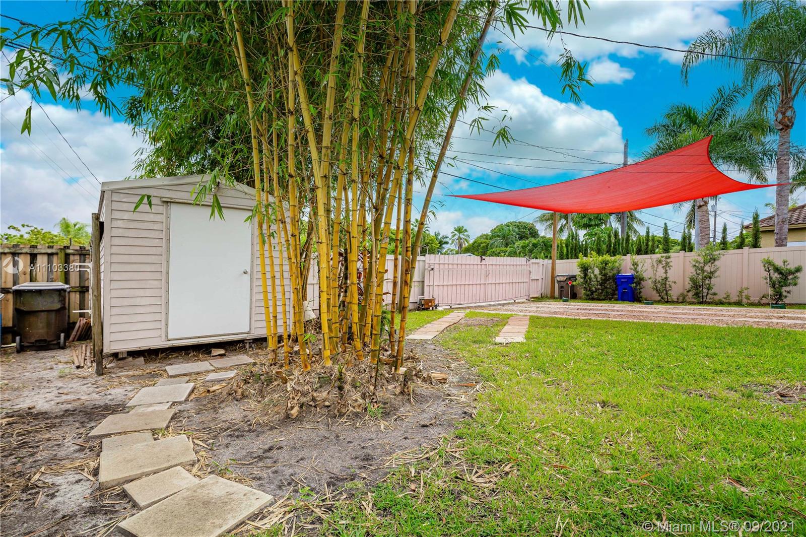 SUNSET TRAILS NO 4 - Residential Lease