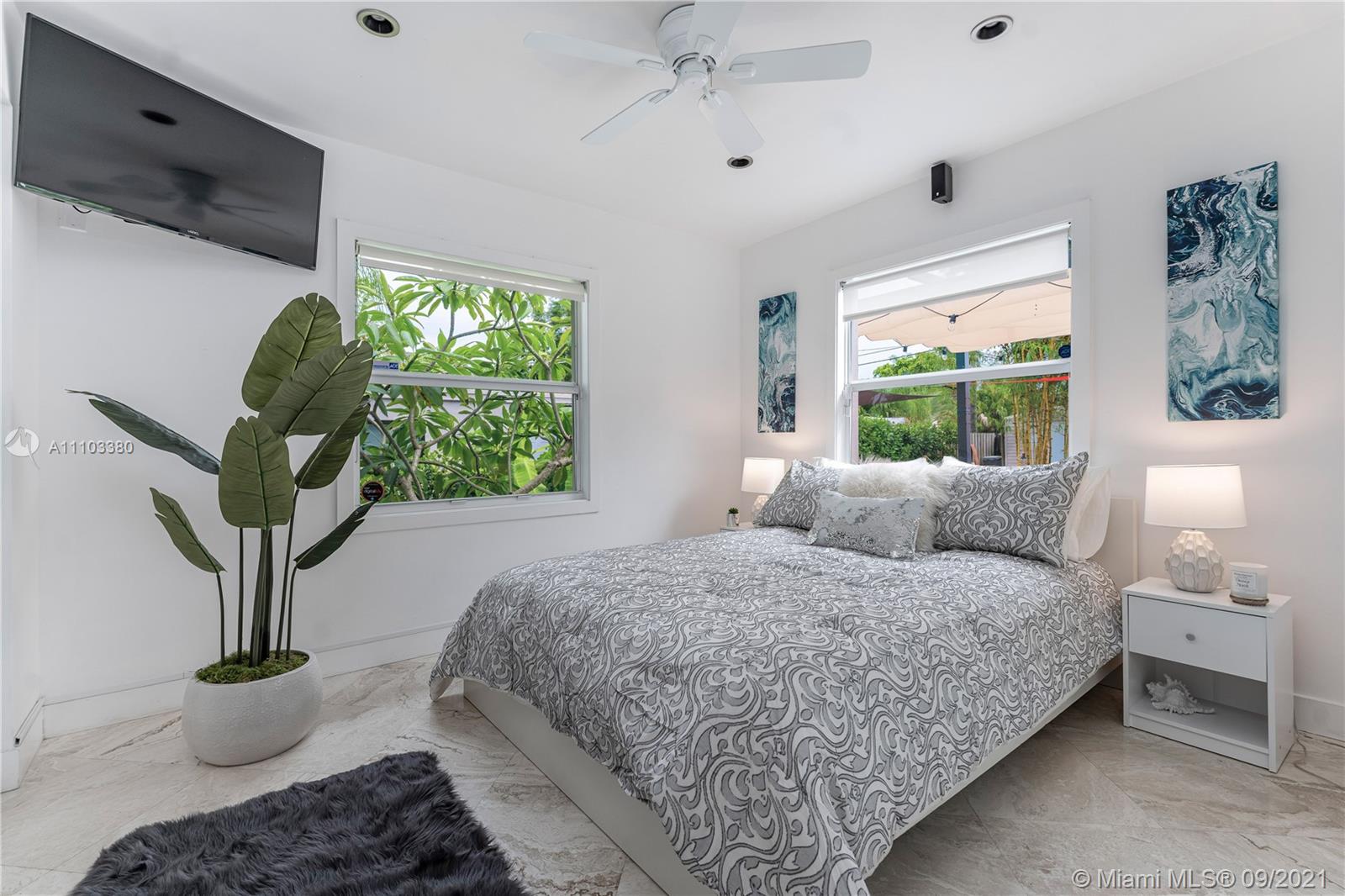 SUNSET TRAILS NO 4 - Residential Lease