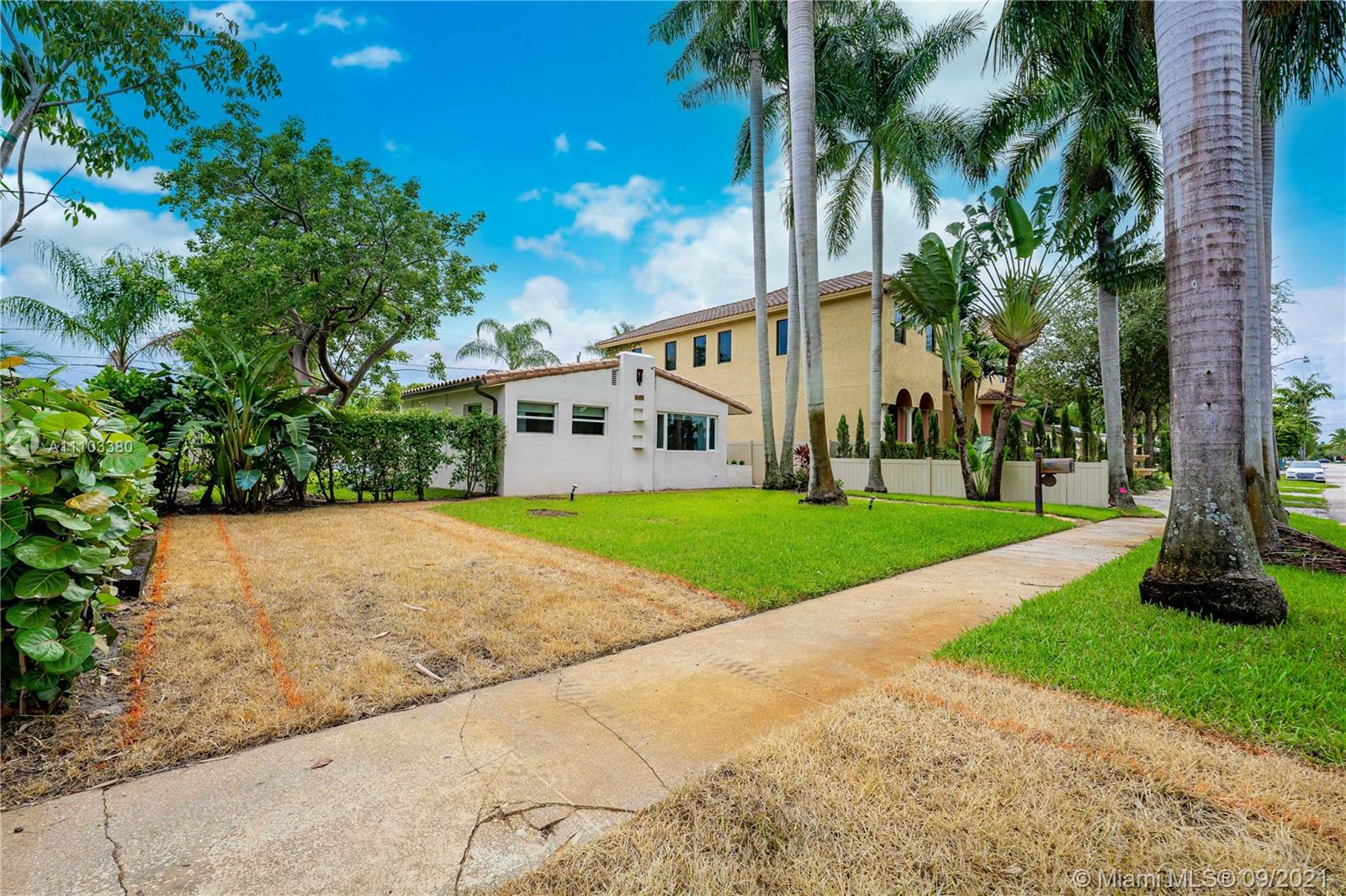 SUNSET TRAILS NO 4 - Residential Lease