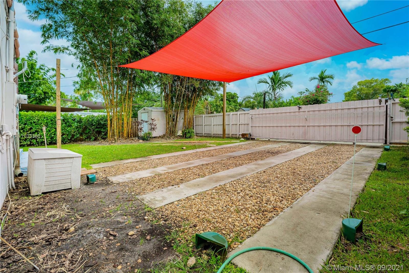 SUNSET TRAILS NO 4 - Residential Lease