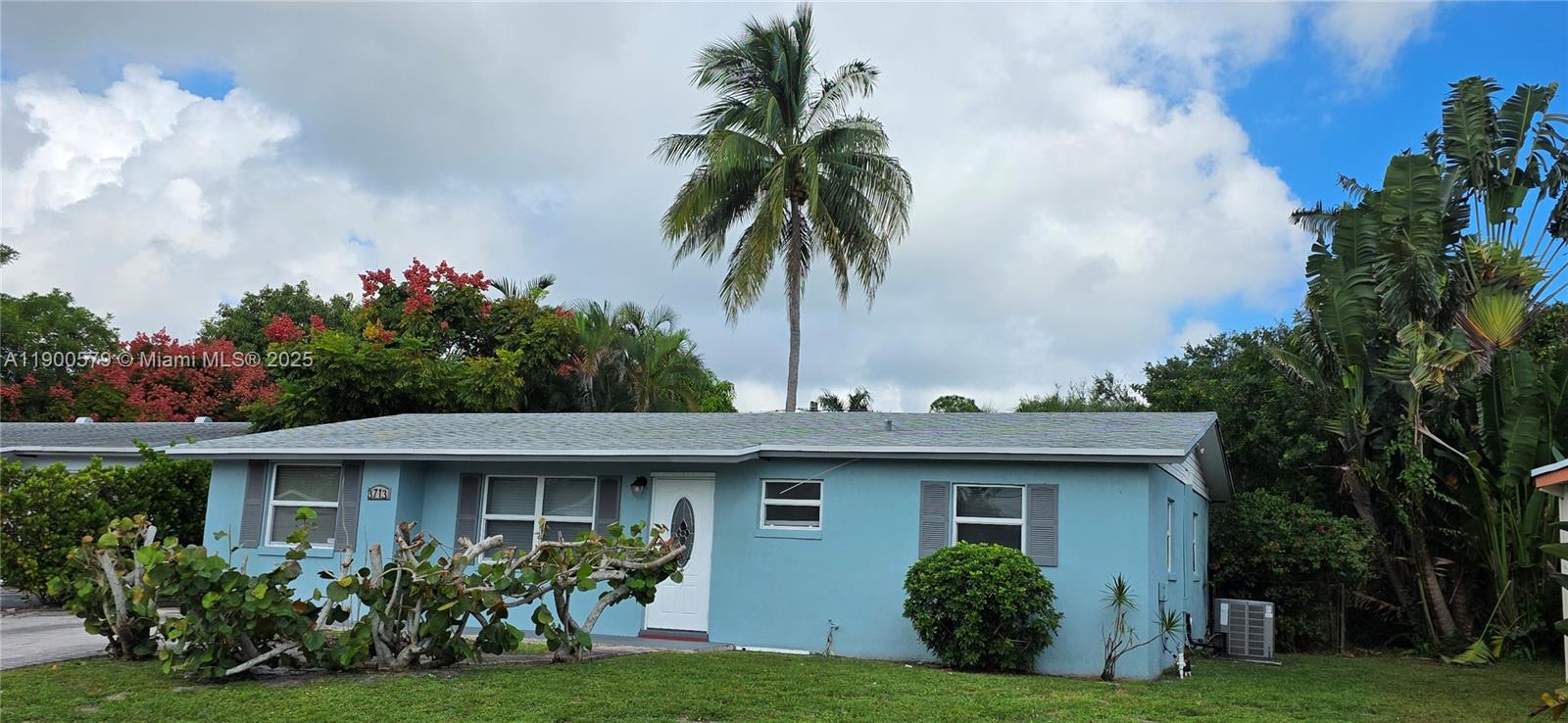 PALM BEACH CABANA COLONY - Residential Lease