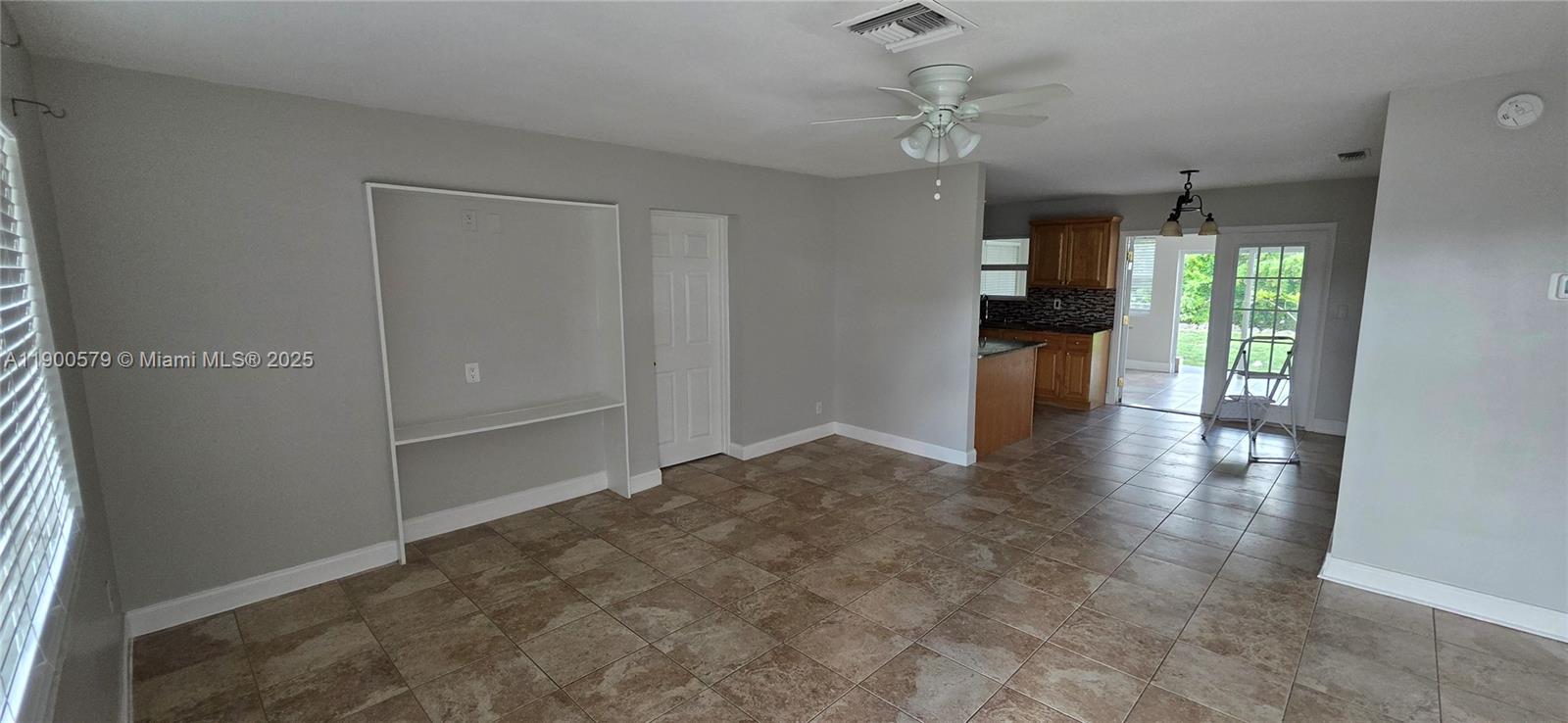 PALM BEACH CABANA COLONY - Residential Lease