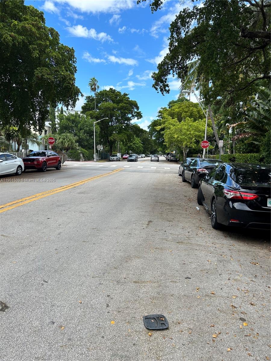 THE PINEAPPLE CONDO - Residential Lease