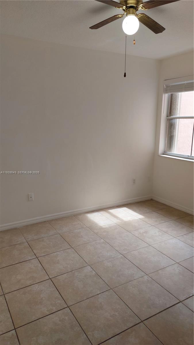 THE COURTS AT DORAL ISLES - Residential Lease