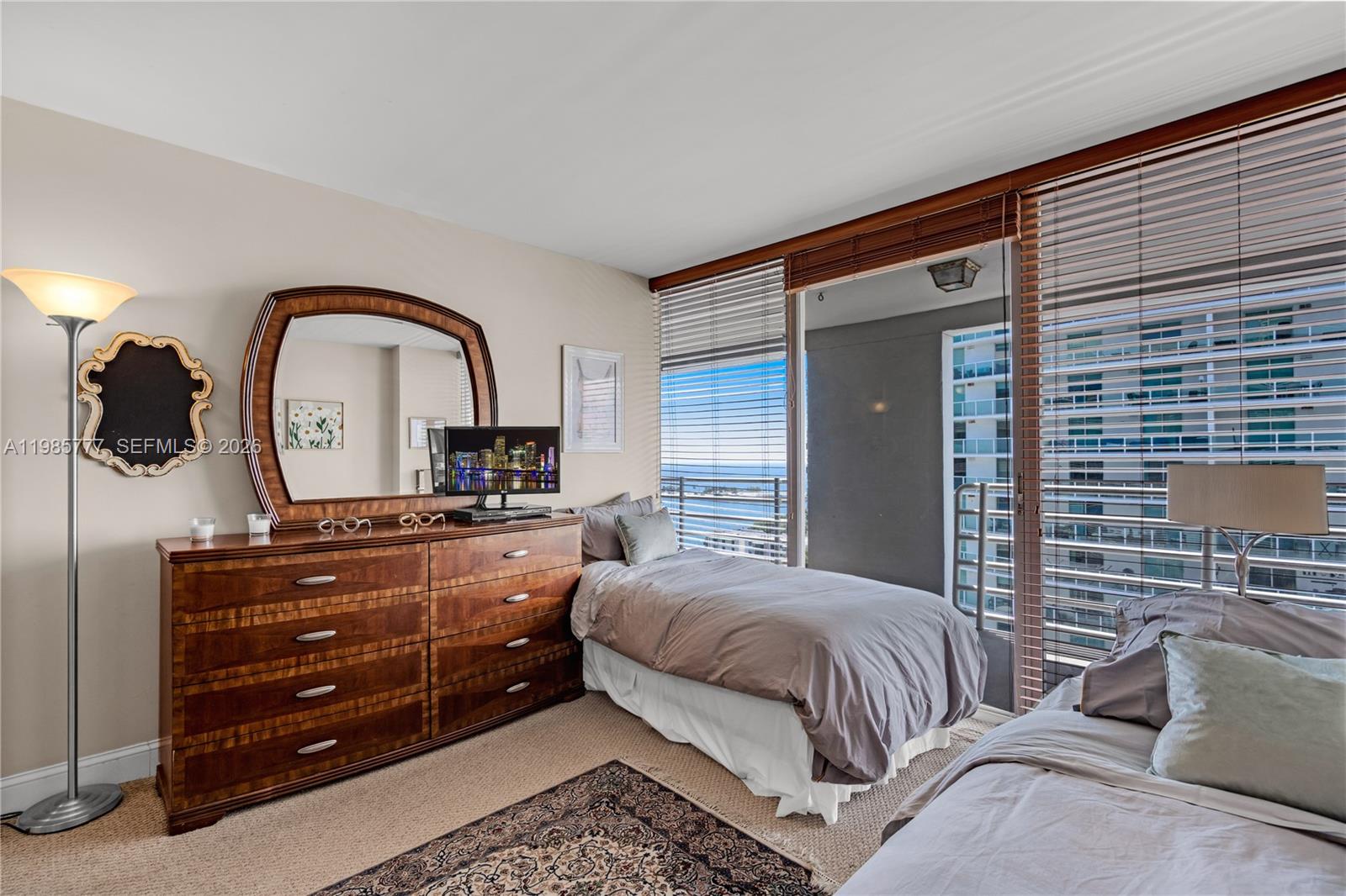 ATLANTIS ON BRICKELL COND - Residential