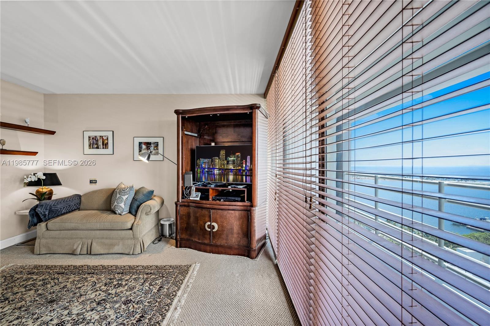 ATLANTIS ON BRICKELL COND - Residential