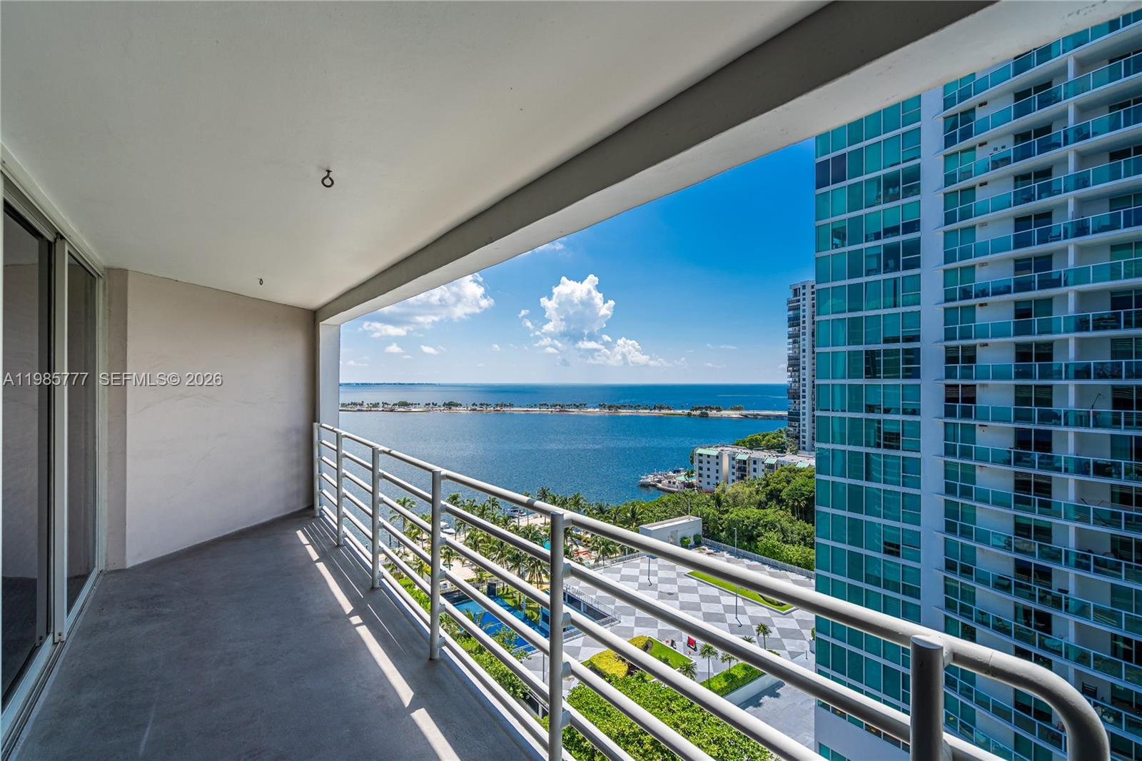 ATLANTIS ON BRICKELL COND - Residential