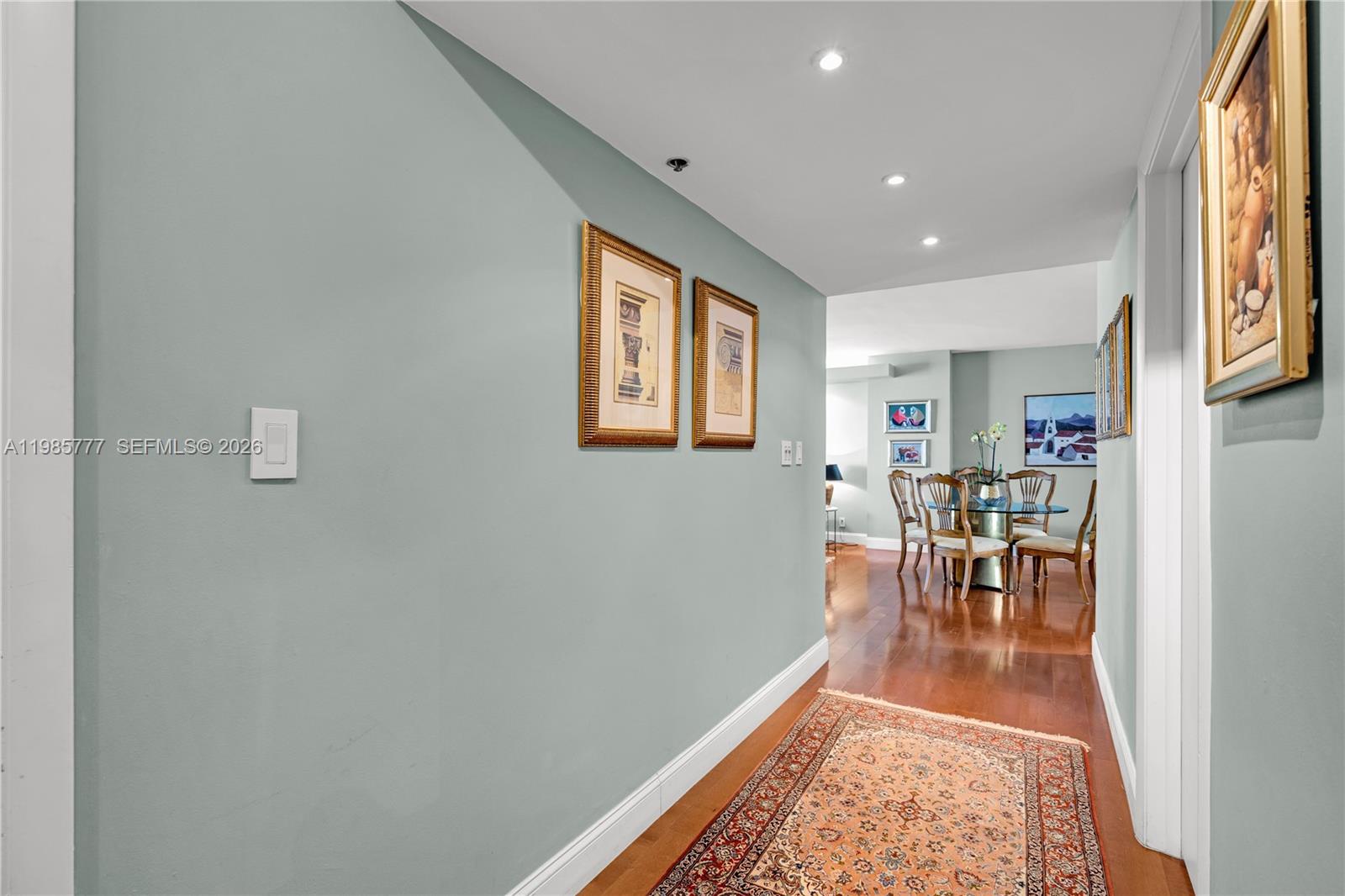 ATLANTIS ON BRICKELL COND - Residential