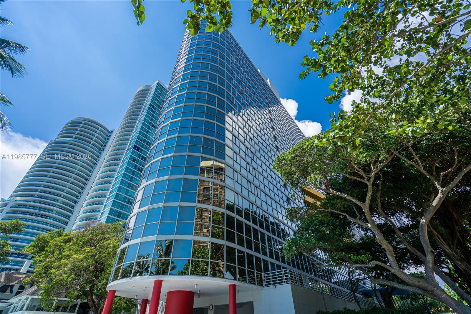 ATLANTIS ON BRICKELL COND - Residential