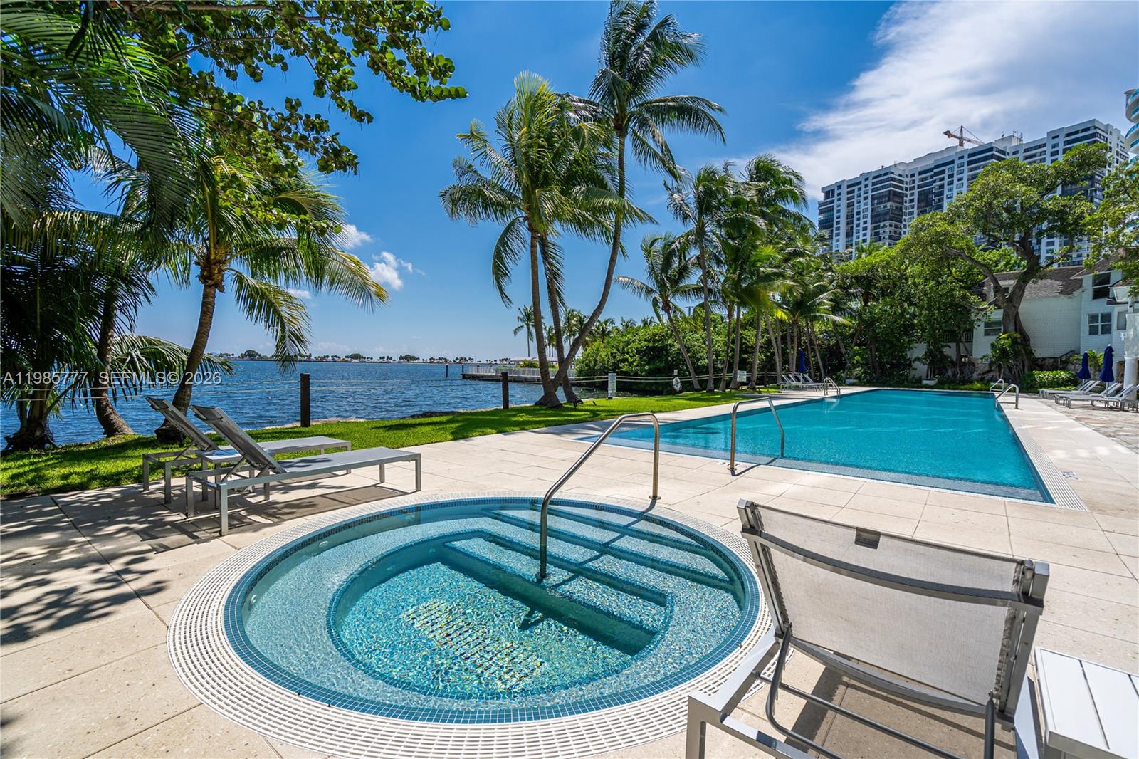 ATLANTIS ON BRICKELL COND - Residential