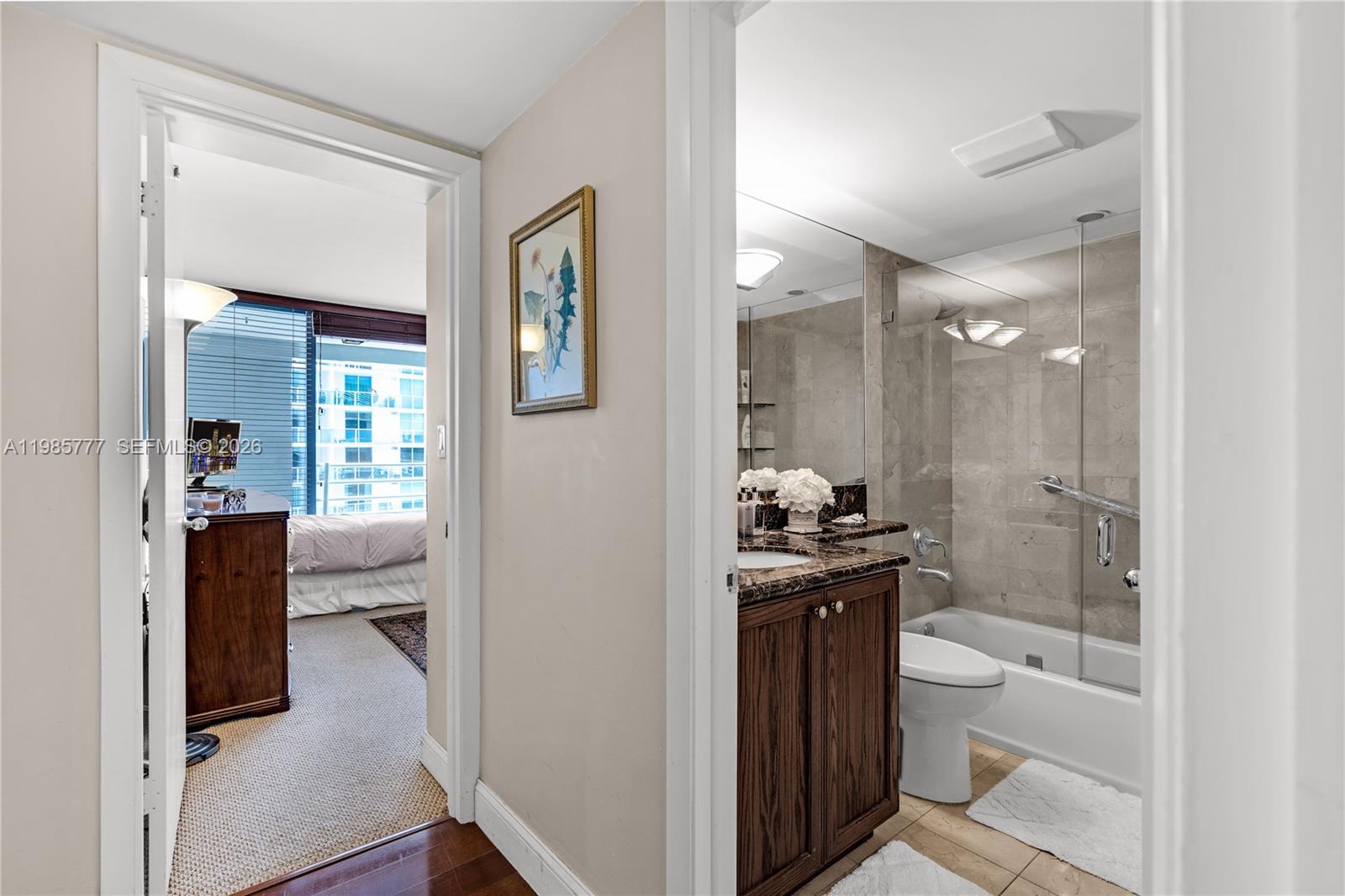 ATLANTIS ON BRICKELL COND - Residential