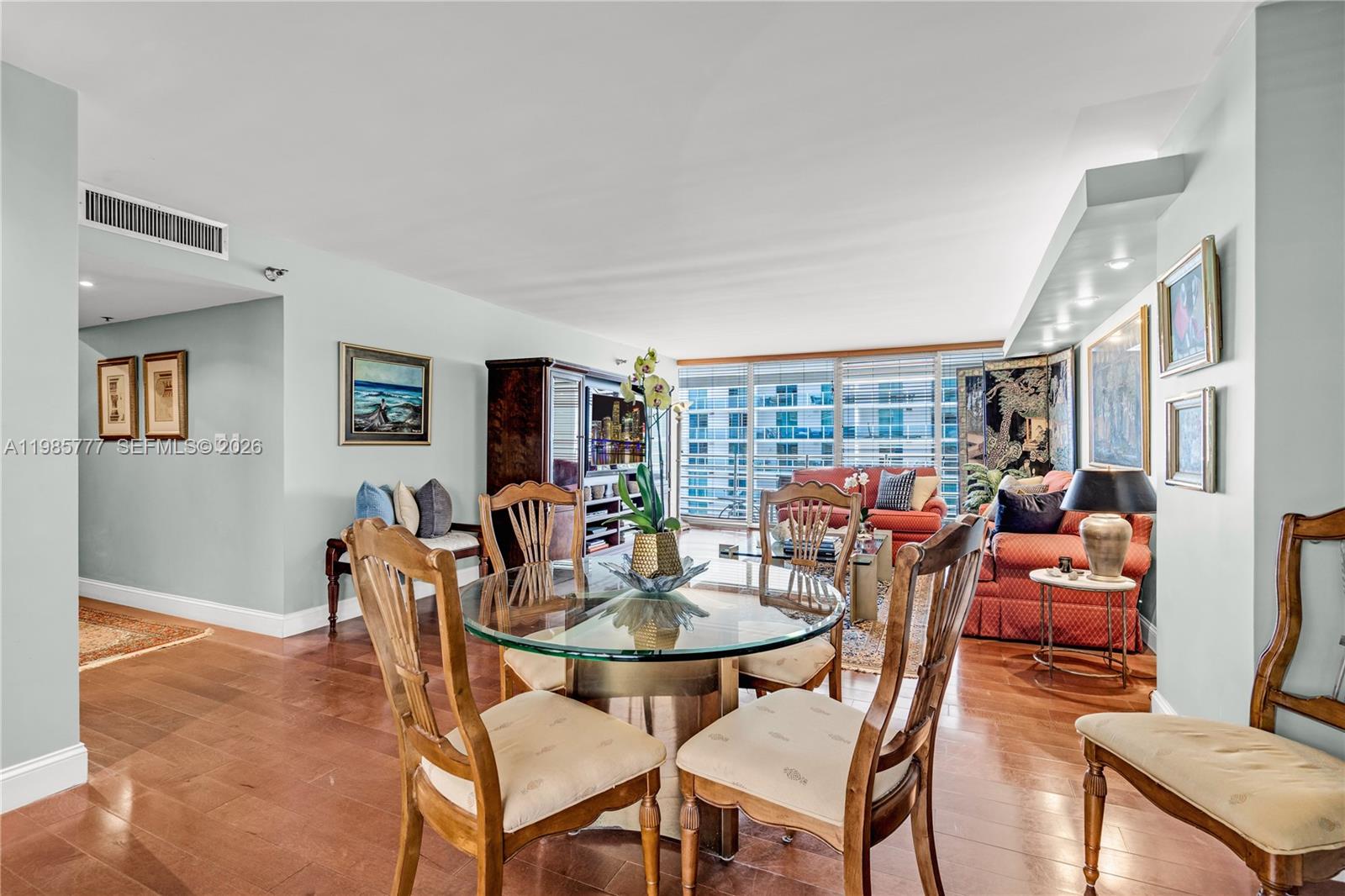 ATLANTIS ON BRICKELL COND - Residential