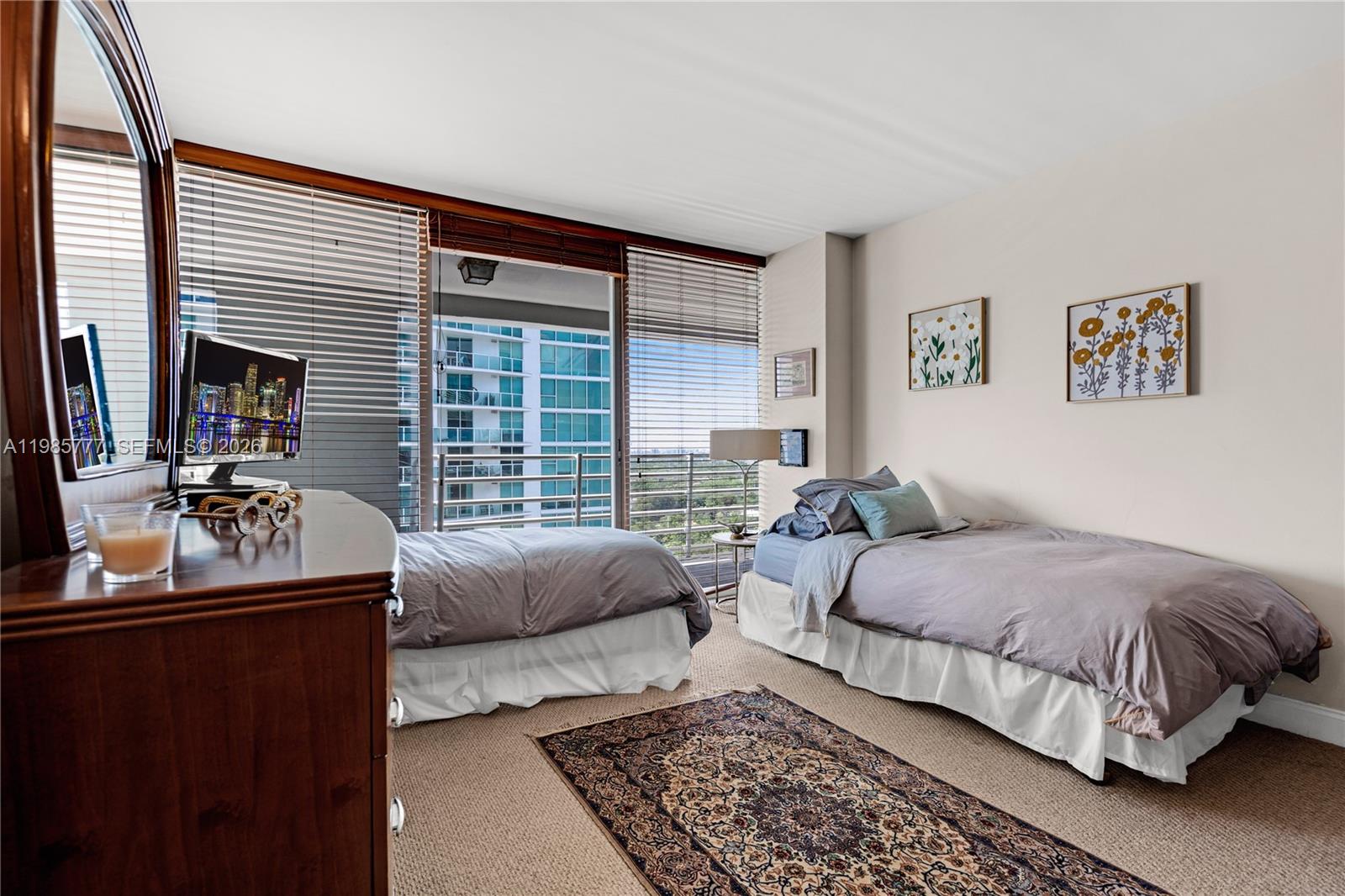 ATLANTIS ON BRICKELL COND - Residential