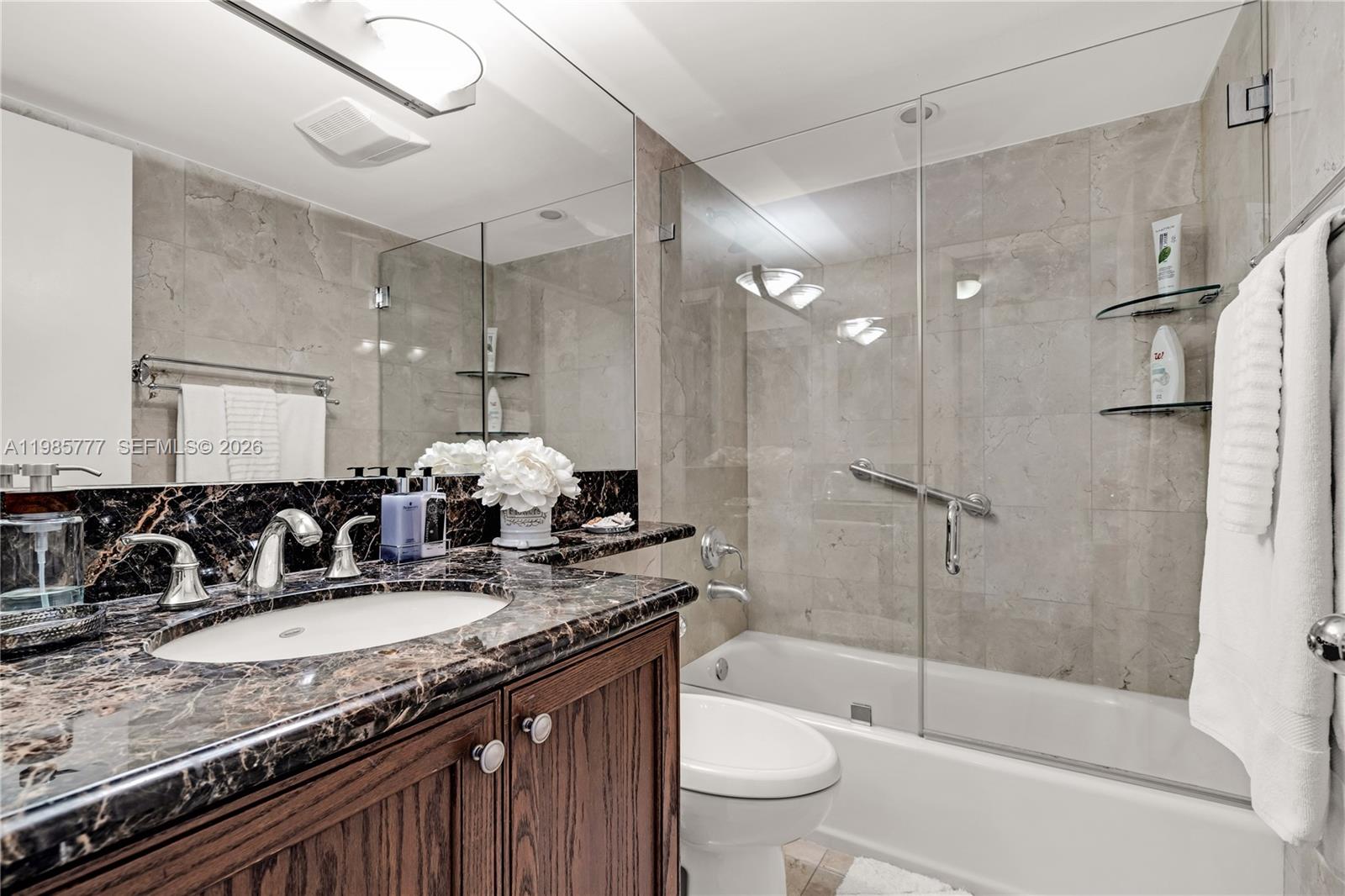 ATLANTIS ON BRICKELL COND - Residential