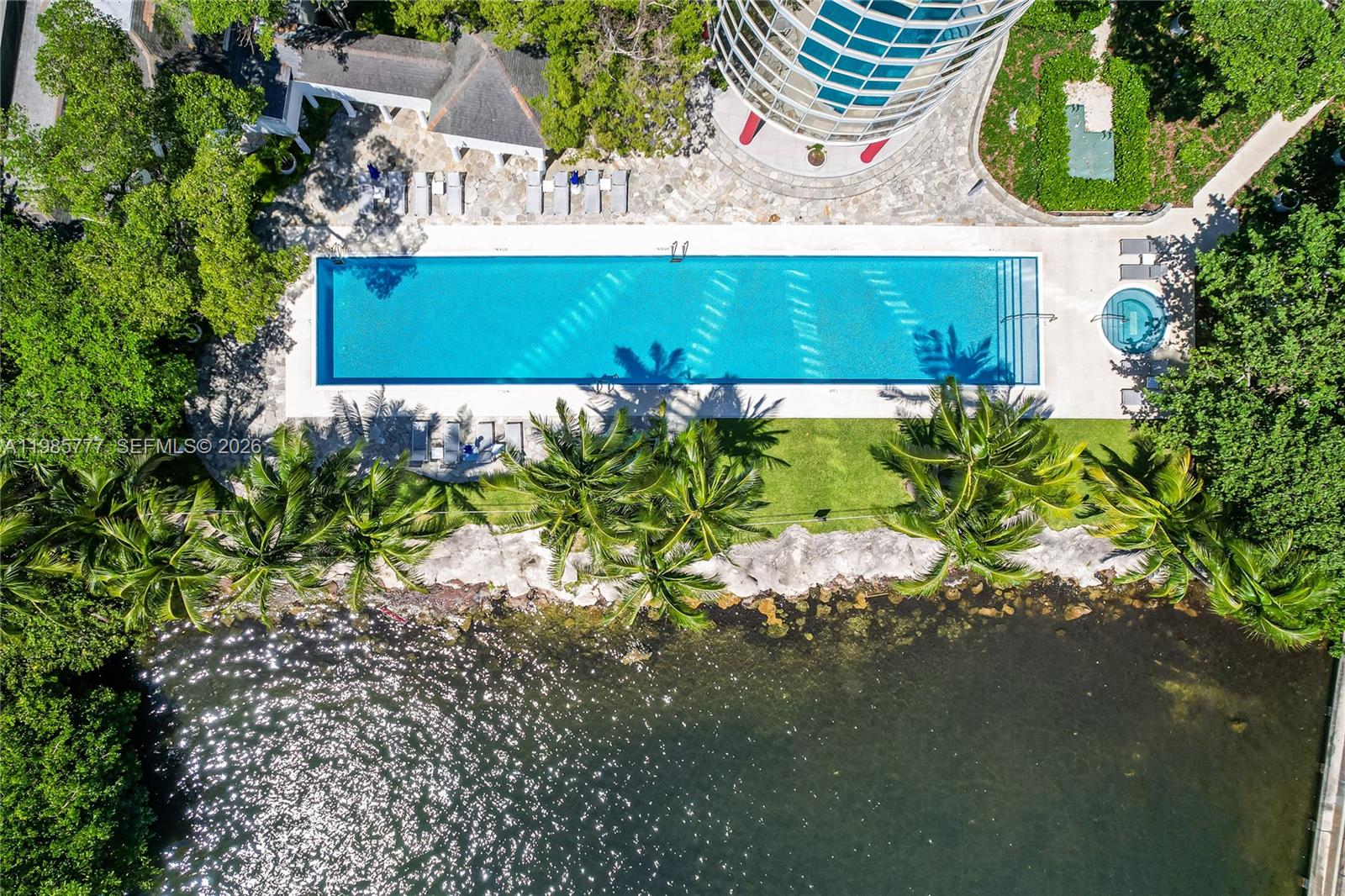 ATLANTIS ON BRICKELL COND - Residential