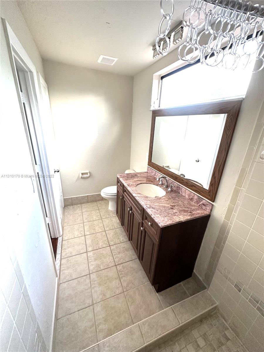 Photo 12 of 18 of listing 2904a9a7-9b6b-4d98-9a1e-da439f5e41b8 townhome