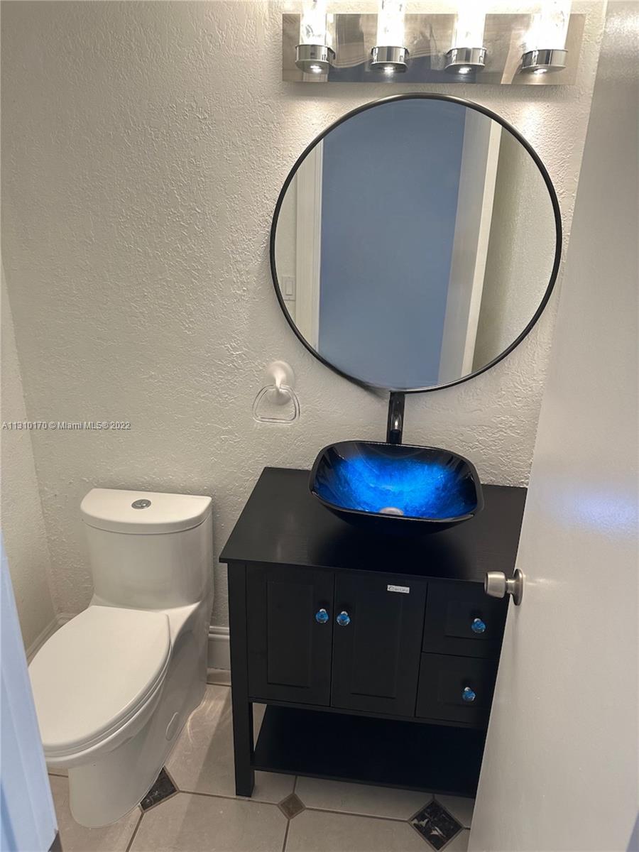 Photo 17 of 18 of listing 2904a9a7-9b6b-4d98-9a1e-da439f5e41b8 townhome