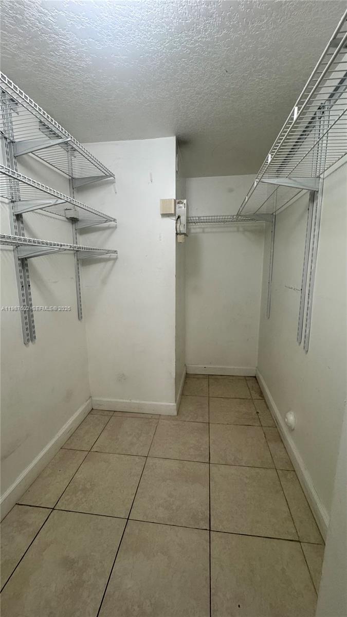 VENETIA GARDENS SOUTH CON - Residential Lease