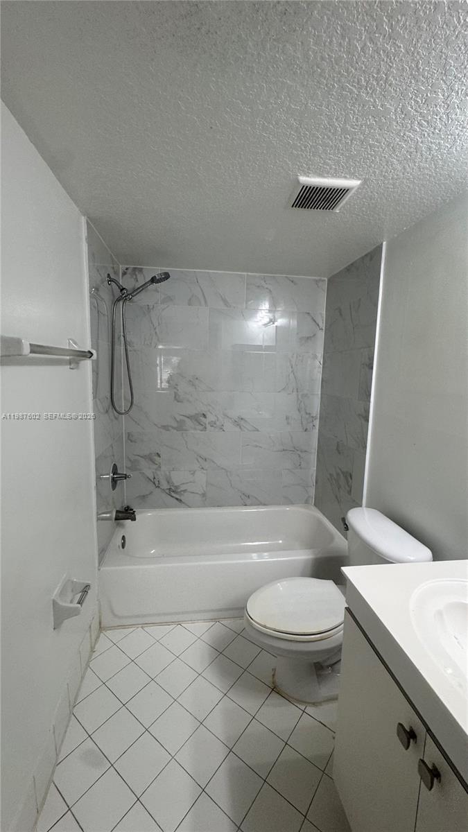 VENETIA GARDENS SOUTH CON - Residential Lease