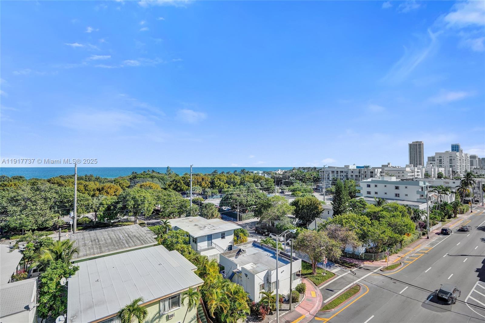 8000 CONDO - Residential