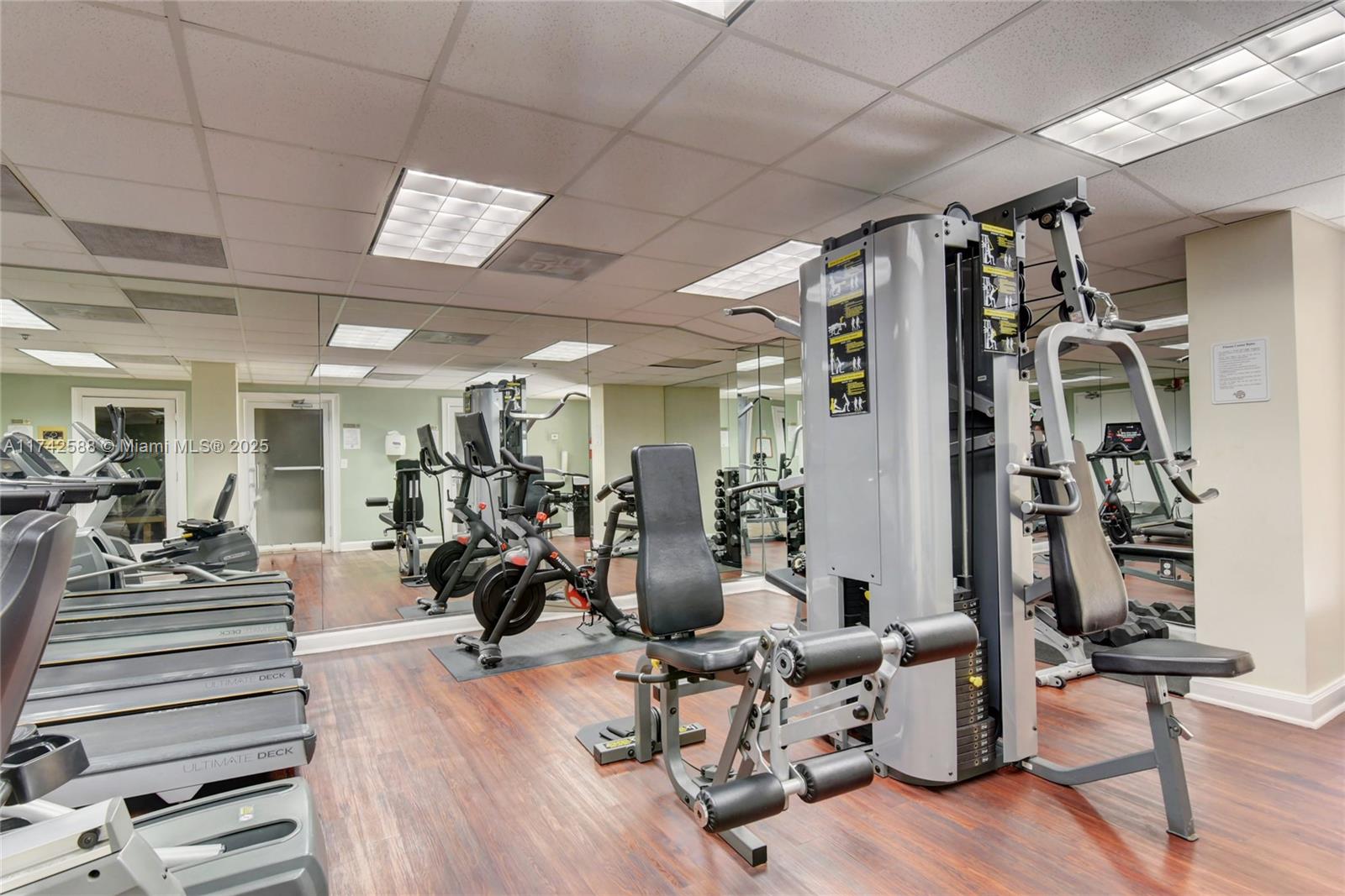 THE MUTINY CONDO - Residential