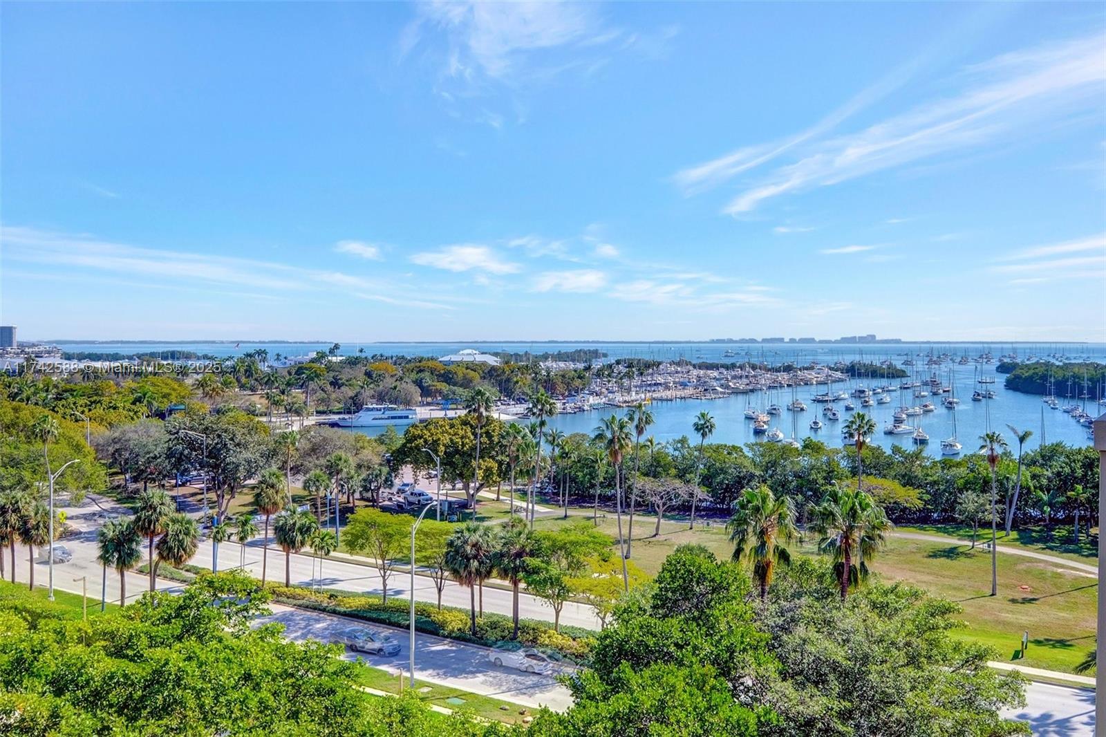 2951 S Bayshore Dr 907/909