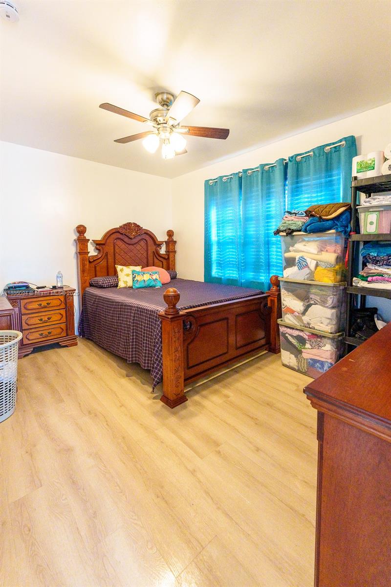 17TH AVE MANOR - Residential Income