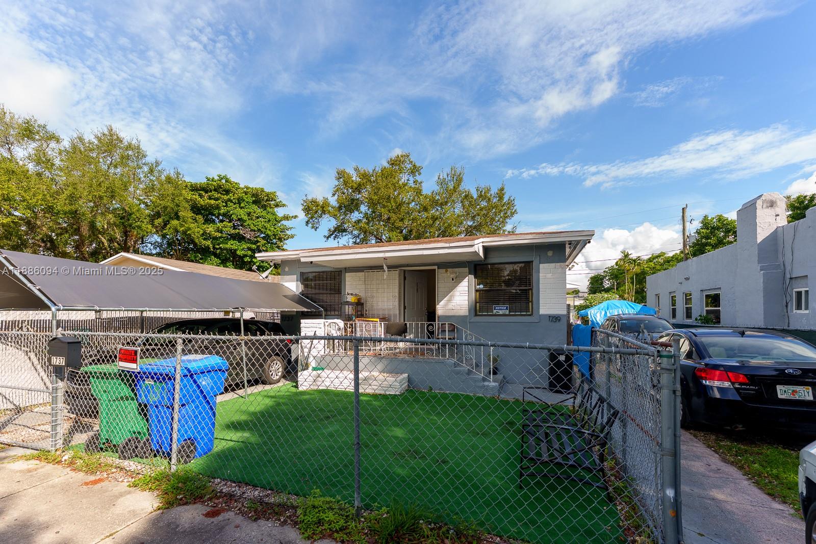 17TH AVE MANOR - Residential Income