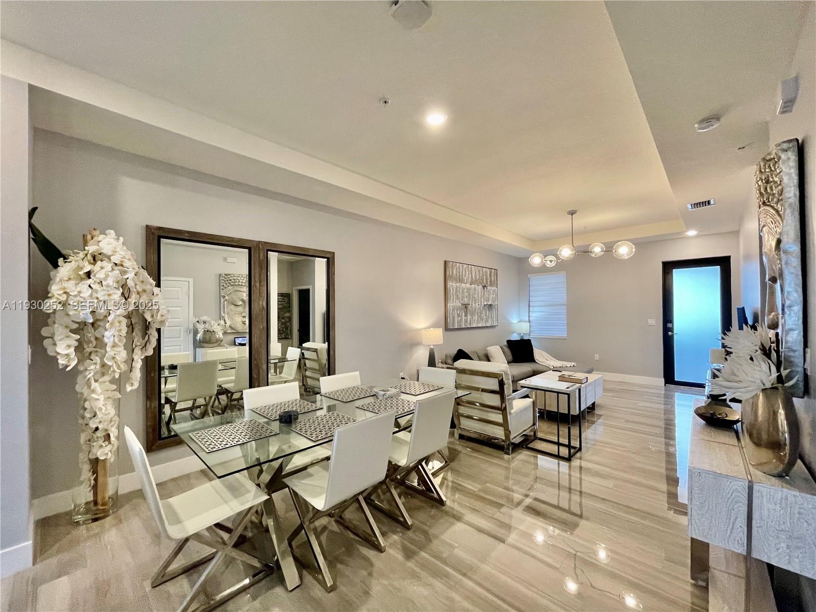 APEX AT PARK CENTRAL COND - Residential Lease