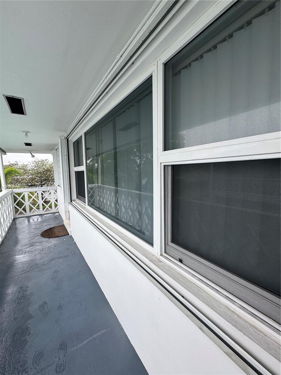 Rental Property at 1005 S 17th Ave 7, Hollywood, Broward County, Florida - Bedrooms: 1 
Bathrooms: 1  - $1,600 MO.