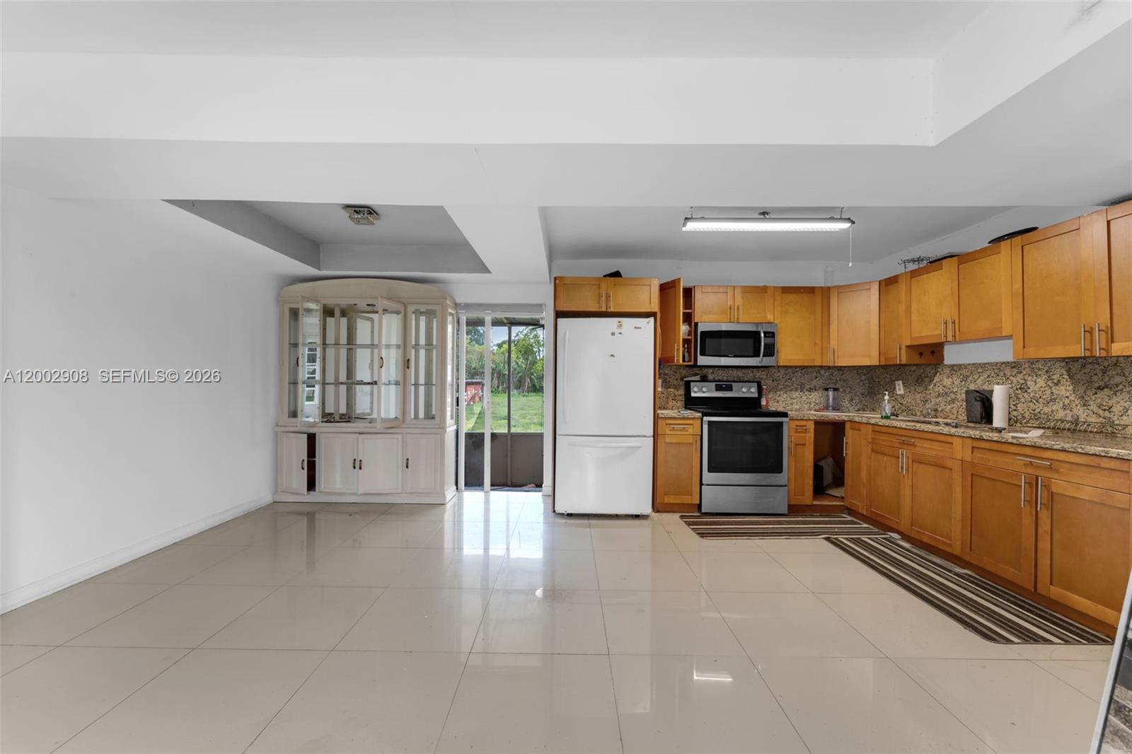 BIRD ROAD FARMSITES - Land