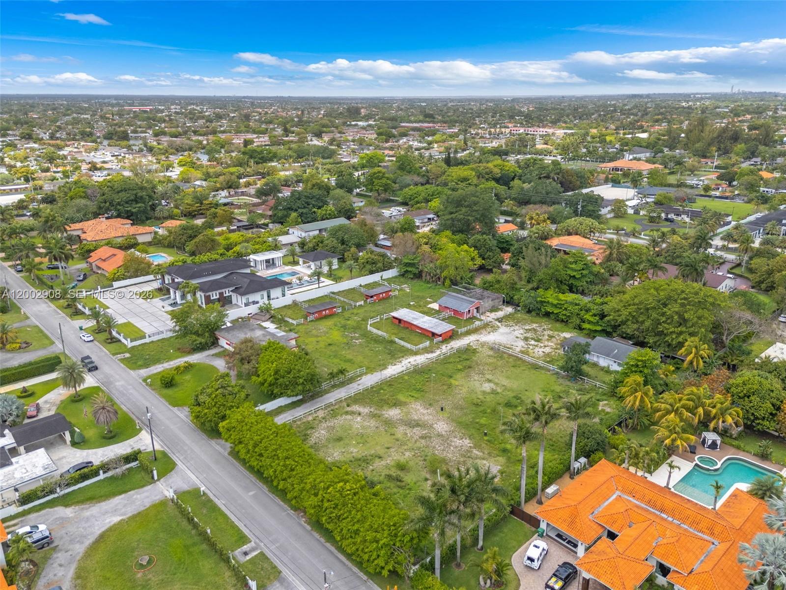 BIRD ROAD FARMSITES - Land