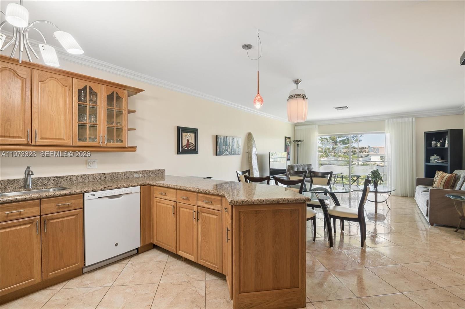 HILLCREST NO 4 CONDO - Residential