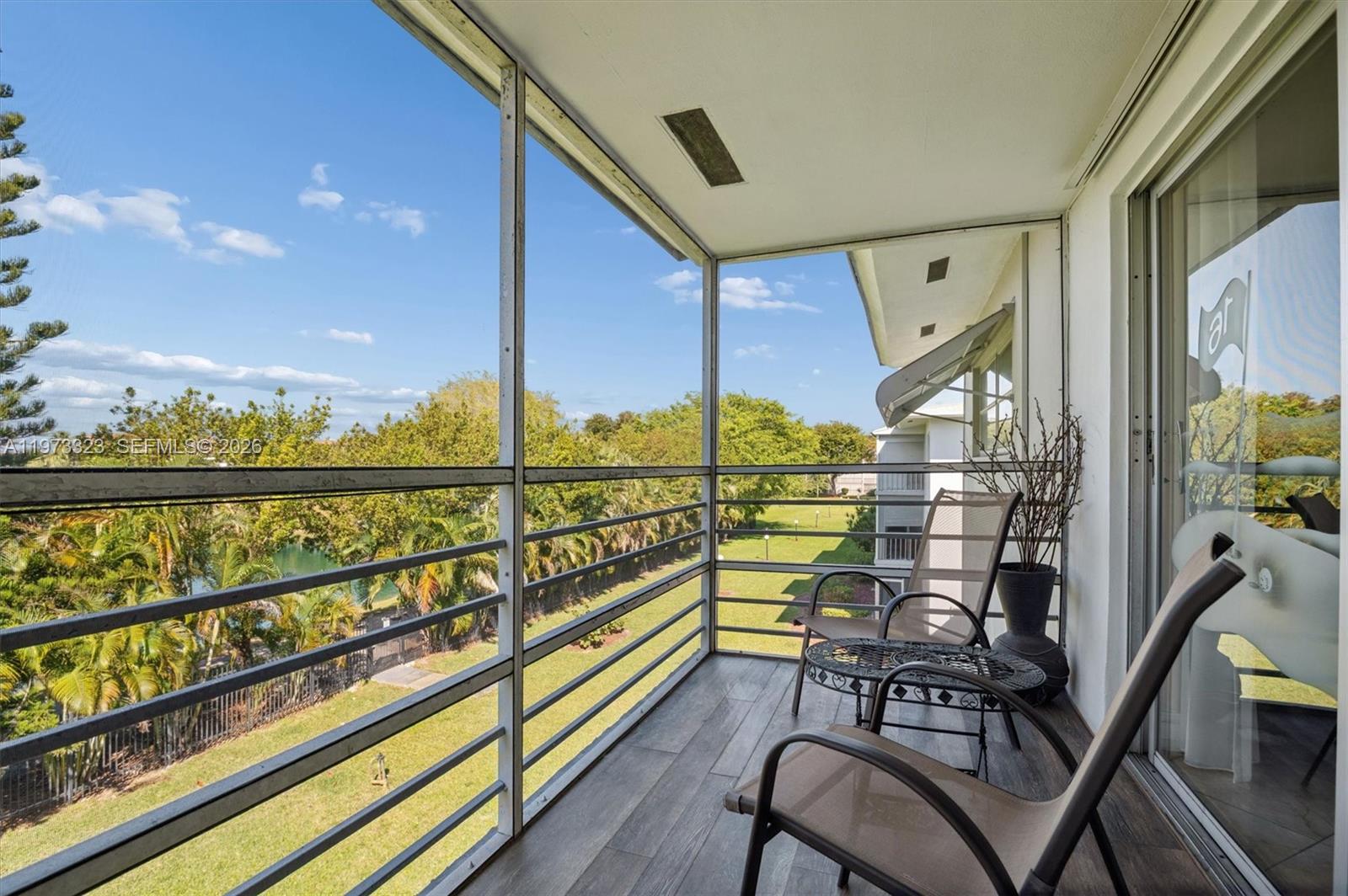 HILLCREST NO 4 CONDO - Residential