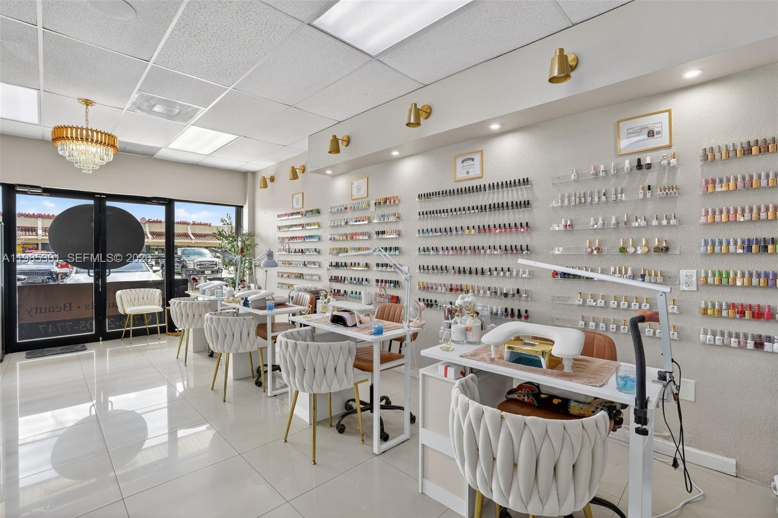 Full Service Beauty Salon on 8 Street