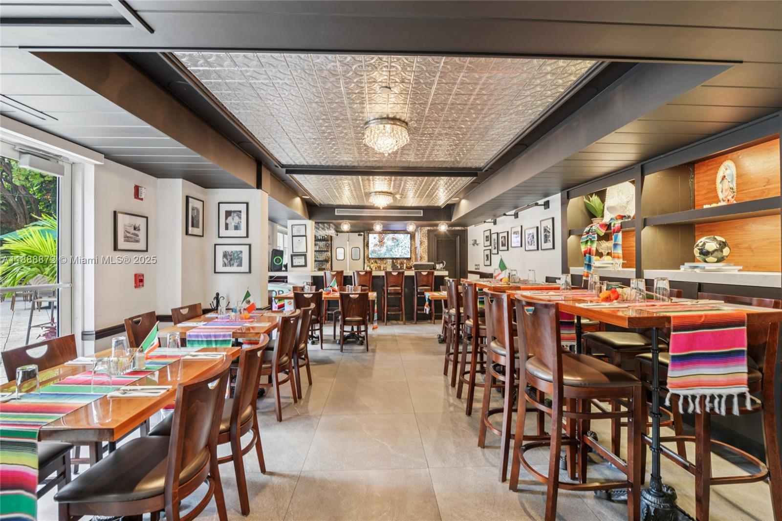 THE MUTINY CONDO - Residential