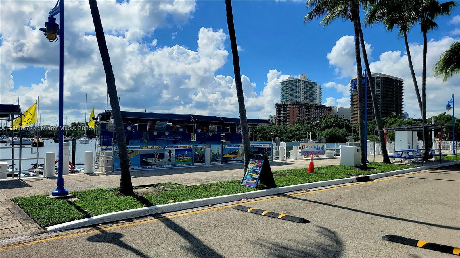 THE MUTINY CONDO - Residential