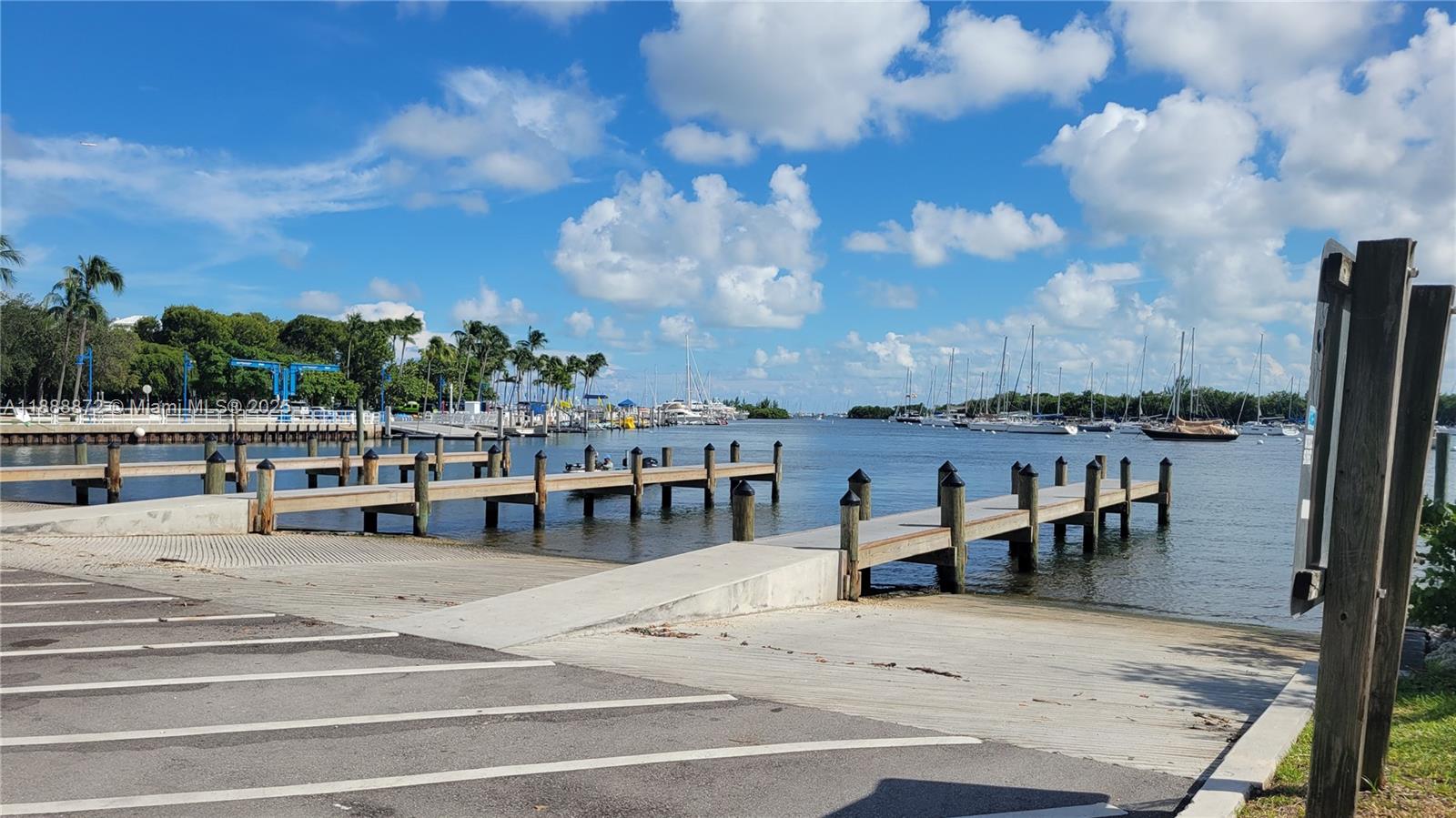 THE MUTINY CONDO - Residential