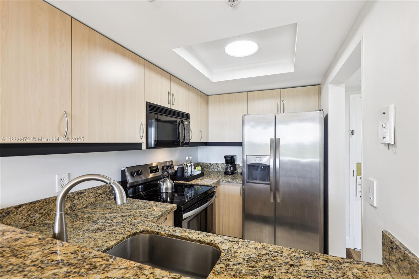 THE MUTINY CONDO - Residential