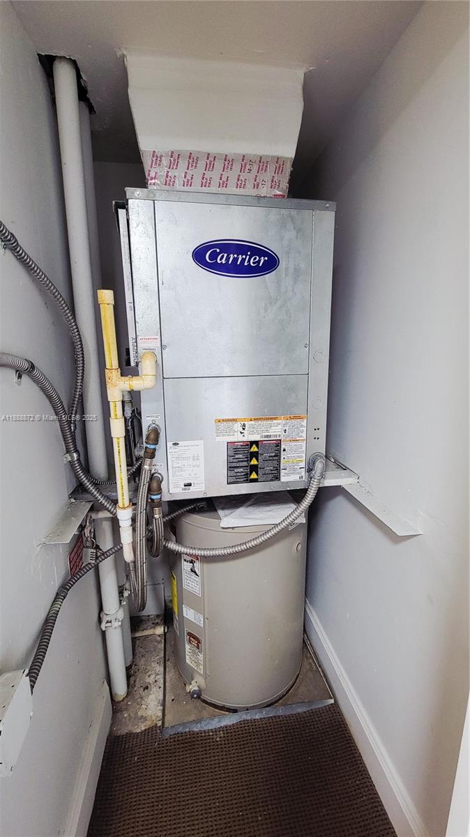 THE MUTINY CONDO - Residential