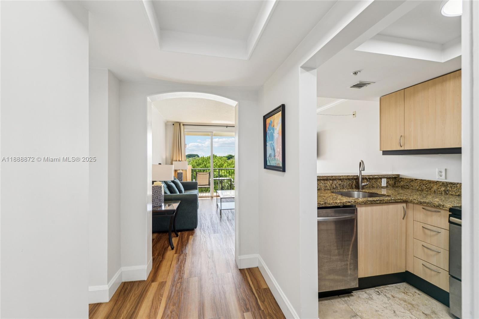 THE MUTINY CONDO - Residential