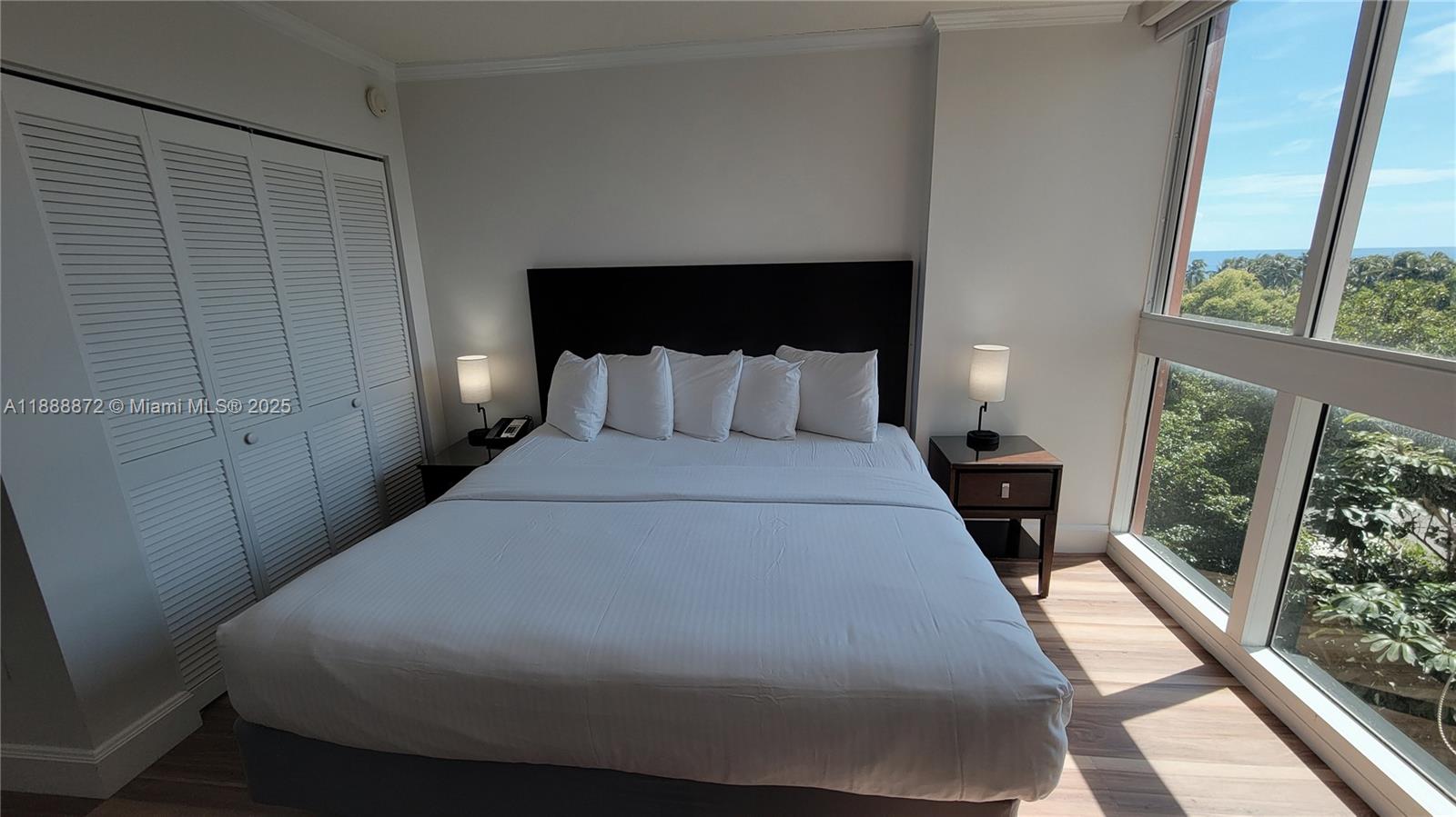 THE MUTINY CONDO - Residential