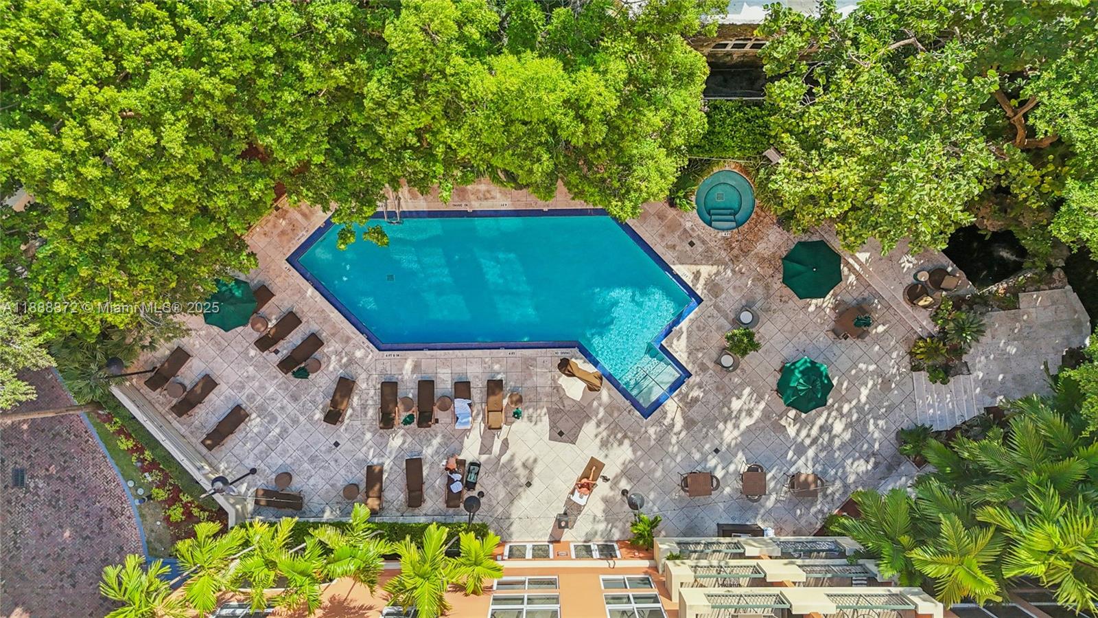 THE MUTINY CONDO - Residential